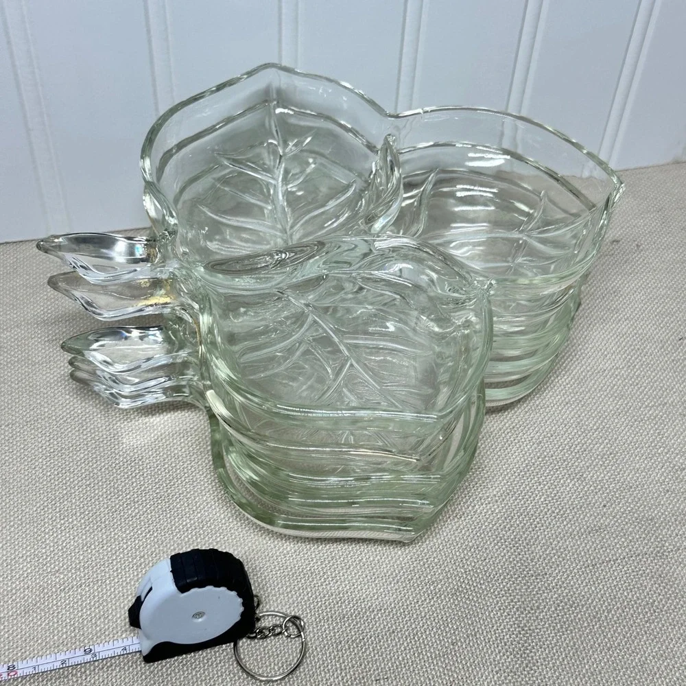 Vintage Leaf Glass Bowls‎ Set of 5 Clear Clover Shape Excellent Condition 8 Inch